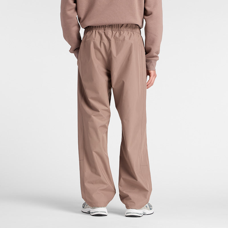 Linear Graphic Woven Pant