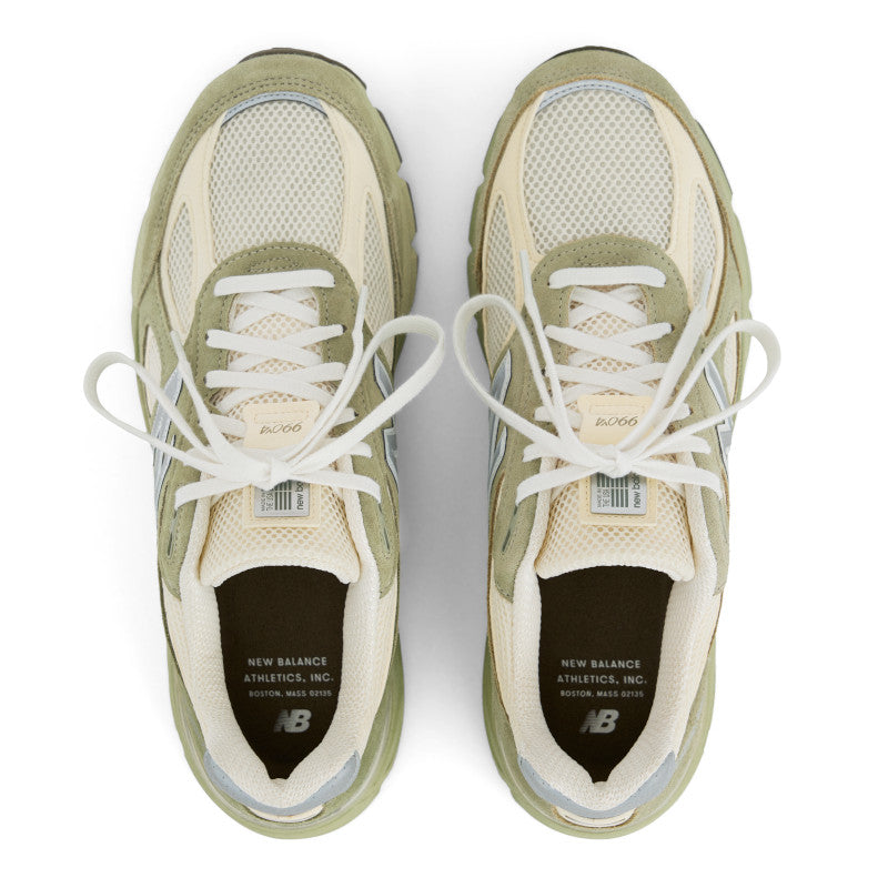 Made in USA 990v4